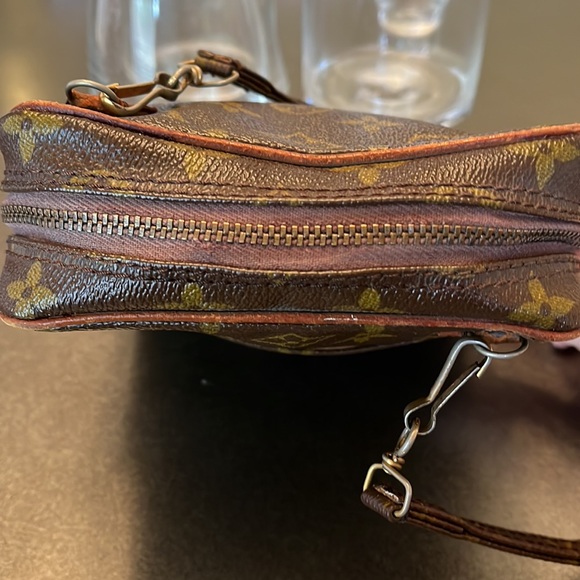 Louis Vuitton Vintage Danube **Authentic** - Picture 10 of 14